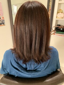 ビューティーボックスハーモニー(BeautyBox Harmony) 前下がり外ハネ