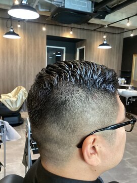 スリーマンズバーバークラブ(THREEMAN'S BARBER CLUB) シンサイ刈り