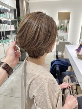 ステアケース 武蔵小杉店(stair:case) 大人かわいい髪質改善 ハイライトベージュ 丸みショートボブ