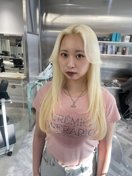 ゼスト 八王子店(ZEST) ブロントレイヤーカット【溝呂木結奈】