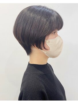 モリオフロムロンドン 松戸店(Morio from London) 【松戸　石山】大人可愛い前下がりくびれショート艶カラー