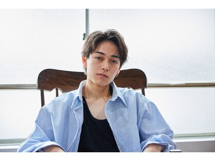 オムデュー(HOMME DEUX)の写真