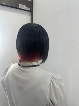 ラビス クローバー(Lovis clover) 『ゆうあ』ブラック×レッドカラー♪♪魅力倍増カール/セミディ