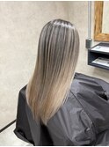 バレイヤージュ、ハイライト、レイヤーロング、グレーベージュ