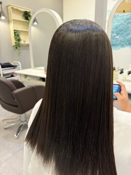 フェリア 松山(Feria) 【木村スタイル】極艶縮毛矯正