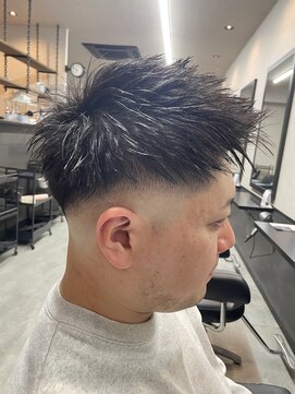 MEN’S HAIR/サーフカール/刈り上げセンターパート/千葉駅