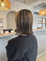 リル(LIL')&nbsp;表面ブリーチでパラパラデザイン！