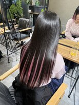 シキ(SHIKI)&nbsp;インナーカラー　ピンクカラー　福井美容室