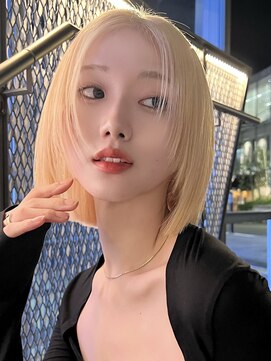 イキ 表参道(iki omotesando) ブリーチショートボブ/レイヤーカット/韓国ヘア