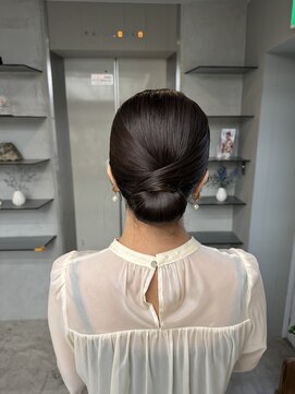 ルース(RUTH) まとめ髪