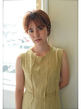 ユノ(juno) くせ毛風ニュアンスパーマショート×オレンジベージュカラー★