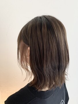 ヘアーサロン モンクール(hairsalon mon'coeur) 『 アッシュグレー×インナーブロンド 』外ハネボブstyle☆