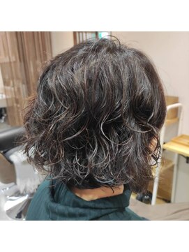 クローバー 綱島(CLOVER) 伸ばし途中にイメチェンパーマ