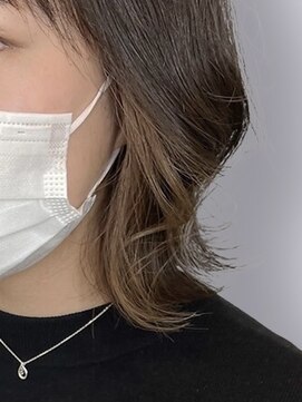 ラフ バイ マグ 南松本(R.A.F. by Mag) 20代30代伸ばしかけインナーカラーベージュ外ハネ無造作