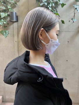 ジェノ(JENO by apish) 黒髪/グレーベージュ/レイヤーロング/前髪パーマ