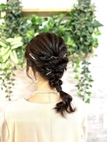 ロカット サロン(Roquat Salon)&nbsp;あみおろしミディアムアレンジ【ヘアセット/立川/立川南/袴】