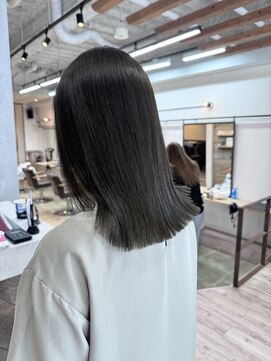 エイト 金沢店(EIGHT kanazawa) オリーブグレージュ