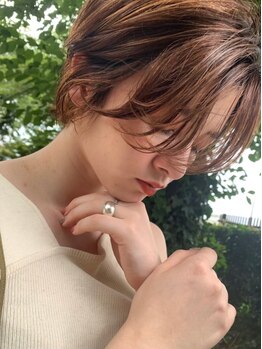 クララ ヒロシマセカンドフロア(CLALA Hiroshima 2nd floor)の写真/【小顔補正カット】が大人気！フォルム重視の巧みなカット技術で、360度どこから見ても美しいスタイルに♪