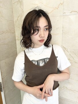 リブロ 三軒茶屋(LIBRO) ホワイトグレージュデジタルパーマチェリーブラウンショート