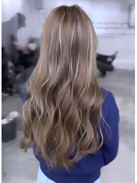 モアナ ルア バイ ヘッドライト 平塚店(Moana Lua by HEADLIGHT) 【Moana Lua平塚】#ベージュ#ハイライト#ロング#イメチェン