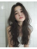 オンク 新宿(onk)&nbsp;黒髪/グレーベージュ/レイヤーロング/前髪パーマ[新宿駅]