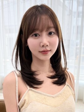 レイリー 原宿 表参道(Rayreee) 小顔くびれミディアム × 韓国レイヤー