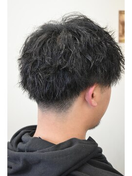 カズミ(KAZMI) 波巻きスパイラルパーマ