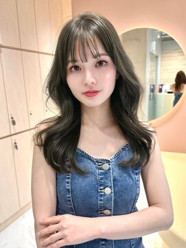 グロー 大宮(GLROW) レイヤーカット オリーブグレージュ 顔まわりレイヤー 韓国