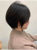 大人可愛いくびれショート前髪ありふんわりショート