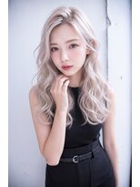ボックスミコ(Box mico.)&nbsp;可愛すぎるロングホワイトベージュの波ウェーブ仕上げ☆