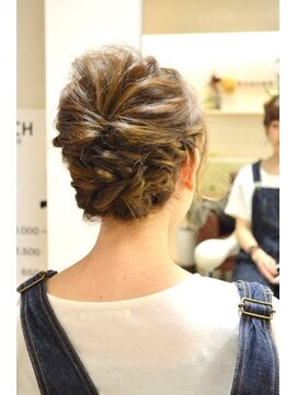 ヘアアンドメイクフリッシュ(HAIR&MAKE FRISCH) ヘアアレンジ17