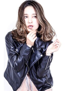 キャロル(CAROL) ミディアムトレンドヘアスタイル