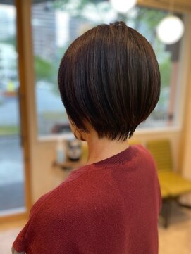 ヘアーアンドメイク マディ Hair&Make MADI 大人の鉄板ショートボブ