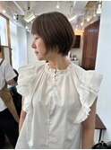 ショートボブ×白髪ぼかしハイライト