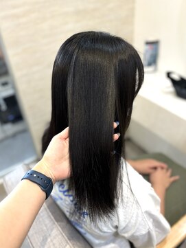 ラビス クローバー(Lovis clover) 〔NANA〕艶髪になれる縮毛矯正