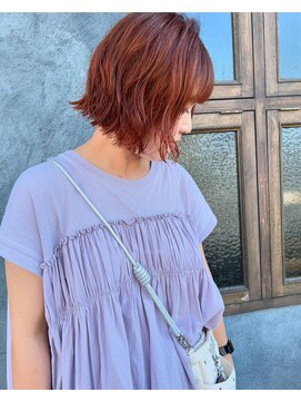 クララデアンシュシュ(Kurara de UN CHOU CHOU) 重ねて造るオレンジカラー