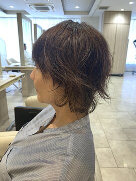 アッシュ 仙川店(Ash) 30代40代50代に人気 クセ毛を生かした大人のショートボブ