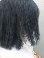 ブルーフェーセス 表参道(blue faces) 『blue faces』ネイビーブルー×切りっぱなしボブ