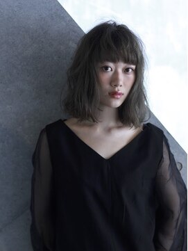 フラココ 神楽坂(hurakoko kagurazaka) 【モテ髪ヘアカタログ】透明感のある可愛いカールボブ