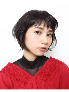 ラーサ(LaHzA) 眉上でおしゃれ感アップのショートボブ