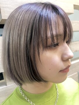 テテ(TETE) 切りっぱなしボブxインナーカラー