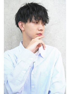 ジョエミバイアンアミ(joemi by Un ami) (joemi 新宿)メンズパーマ前下がりツイスパマッシュヘア　近江