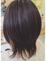 クエスト(QUEST) 扱いやすいウルフボブスタイル♪