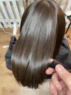 カミシツ(KAMISHITU) 《 髪質改善 特化型 美容院 KAMISHITU 》静岡 駿河区 駐車場完備