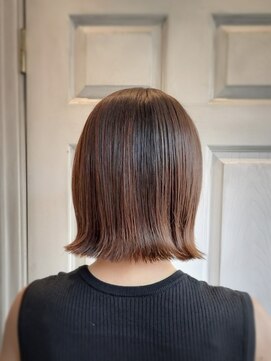 アロマ ヘアー ルーム 新宿3号店(AROMA hair room) デザインカラー斜めバング切りっぱなしボブ/新宿/新宿三丁目