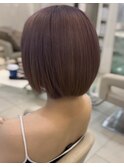 シャープカットの愛されモーブブラウン