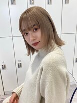 ランテルディ 渋谷(LANTERDIT)&nbsp;グレージュアッシュ　外ハネミディ　シルキーベージュ