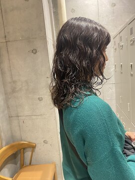 トマト(TOMTO) 【RYOHEI】ボブパーマ_前髪パーマ_レイヤーロング_厚めバング