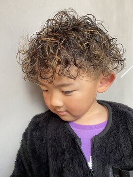 ブルー(BLUE.) ☆キッズパーマ×ハイライト☆