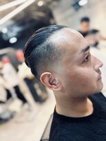 フランクスバーバー アンド ビアークラブ(FRANK'S BARBER and BEER CLUB)&nbsp;ミドルフェードマンバン